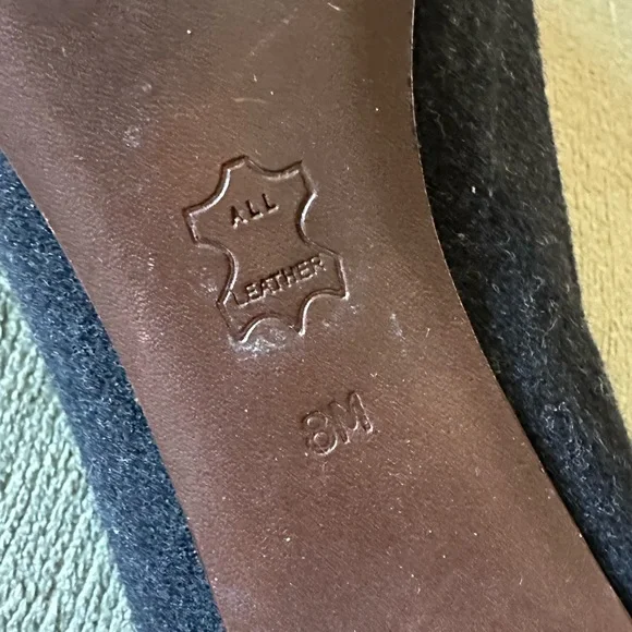 Tory Burch size 8 Laura flannel heels - Picture 7 of 8